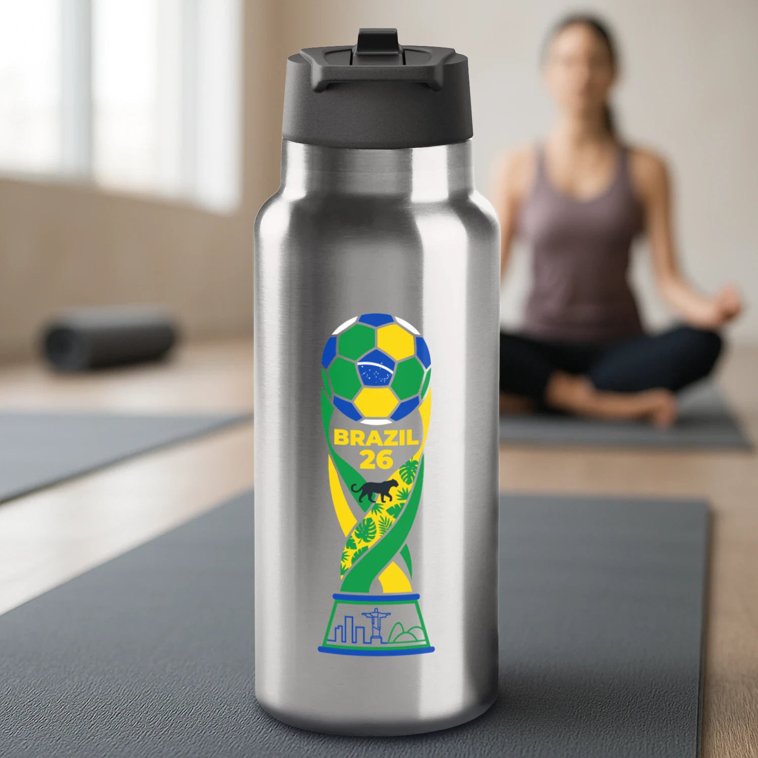 {"origin":"mayzing","colors":["Stainless Steel"],"sizes":["32 oz"],"isMainImage":false,"isCustomMockup":false}